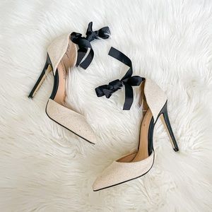Shoedazzle Pumps